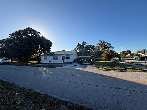 2nd image of 520 NW 3RD Street