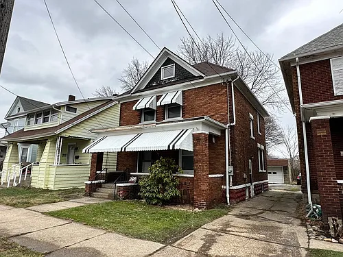 2619 Raspberry St Photo 1