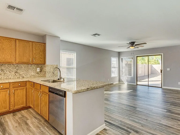 1622 W Nancy Ln — Photo 18