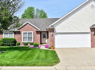 207 Field Ct, Normal, IL 61761