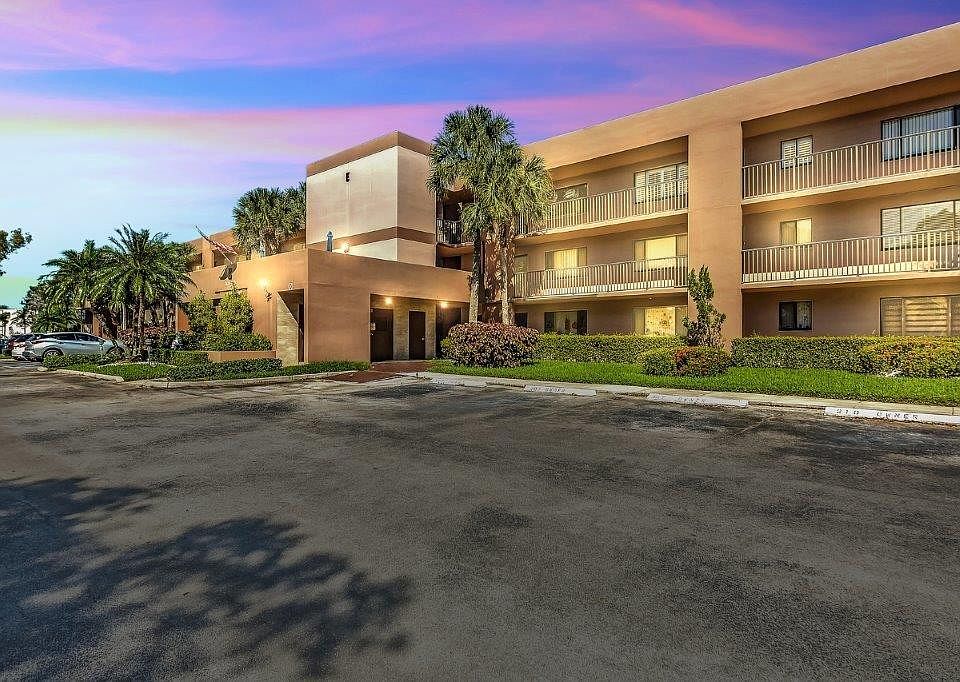 1st image of 7428 Ashmont Circle #210