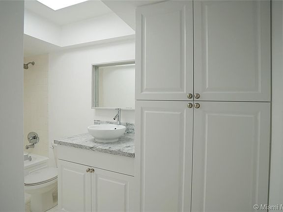 3rd image of 195 Sunrise Dr APT 5
