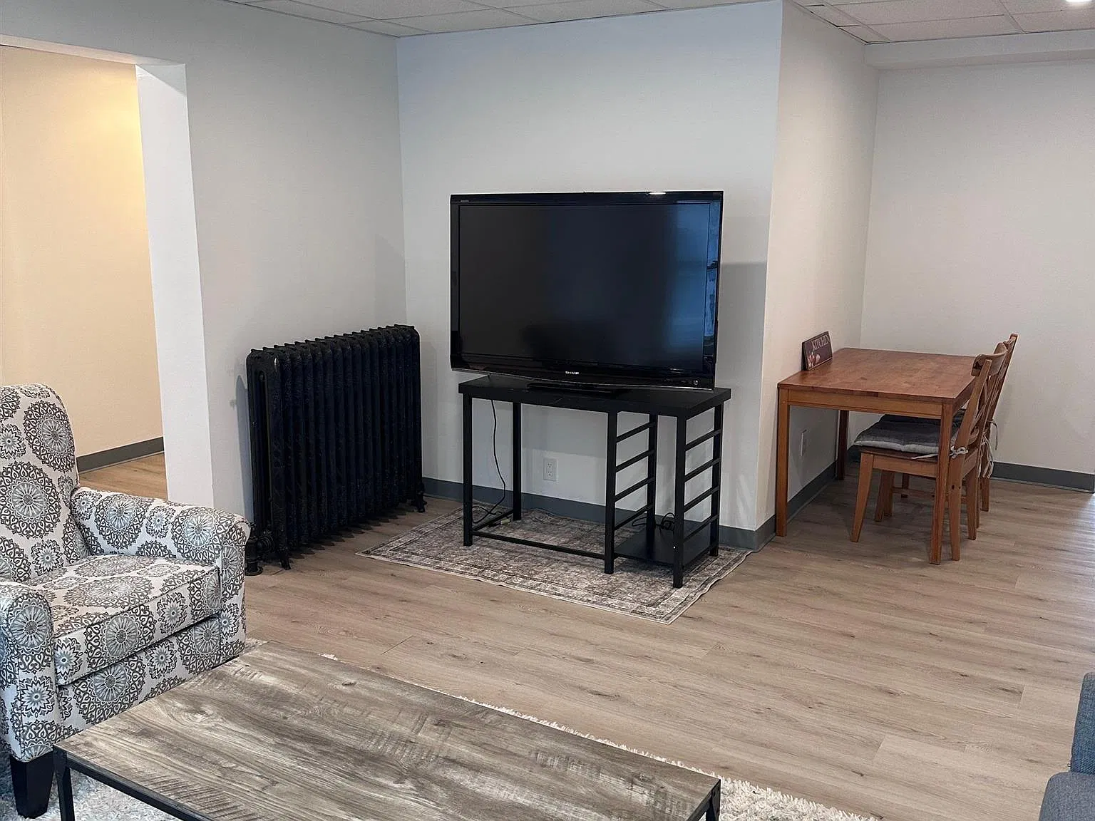 1 bed, 500 sqft, $6,000 — Photo 3
