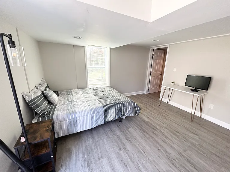 2184 Wingate St SW — Photo 14