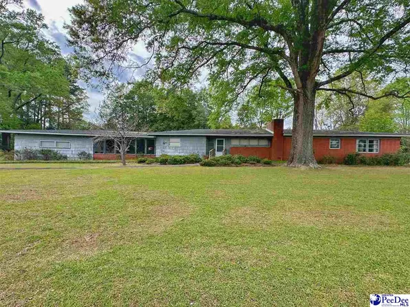 207 Highland Dr, Latta, SC 29565