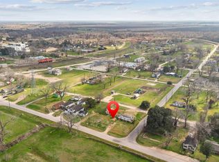 929 W Spanish Camp Rd, Wharton, TX 77488