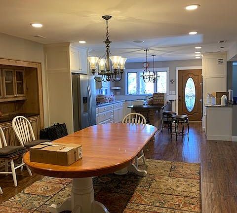 Dining room with large kitchen, granite tops, new appliances
