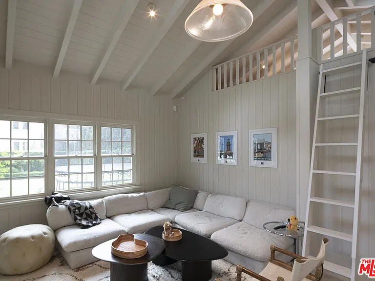 519 S Arden Blvd — Photo 12