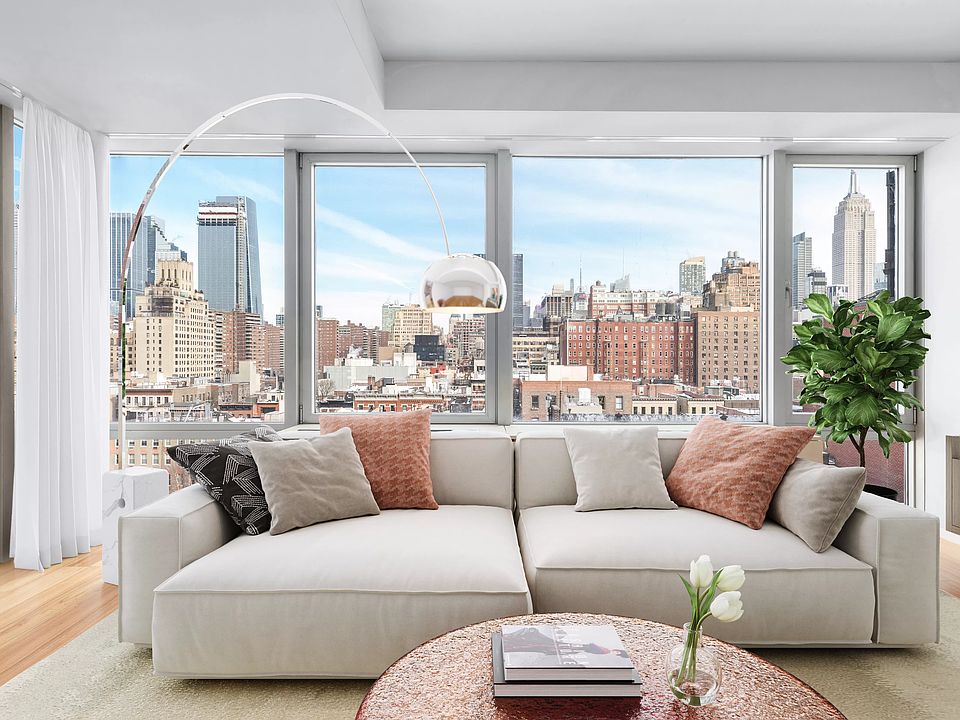 1st image of 245 W 19th St Penthouse 2