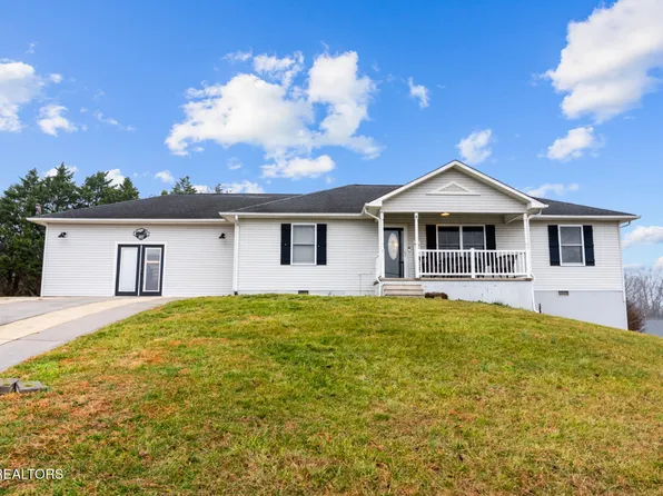 212 Bayberry Dr, Crossville, TN 38555