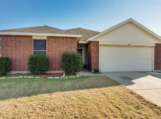 1308 Castle Ridge Rd, Fort Worth, TX 76140