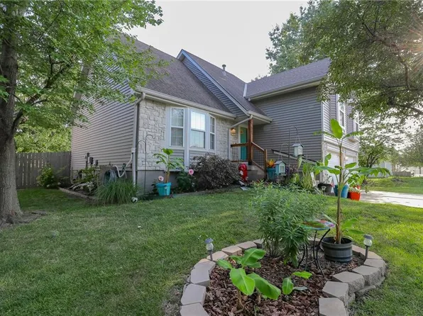 701 SE 11th St, Lees Summit, MO 64081