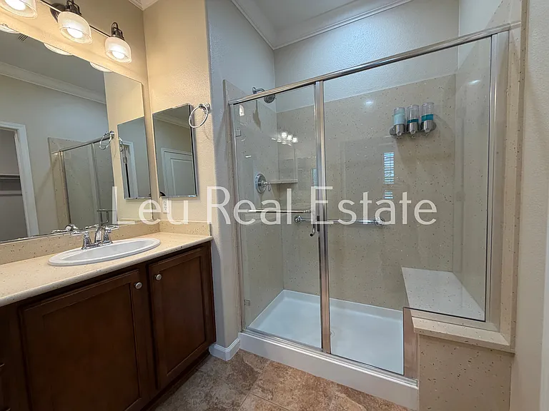 7424 Foxburgh Ct — Photo 11