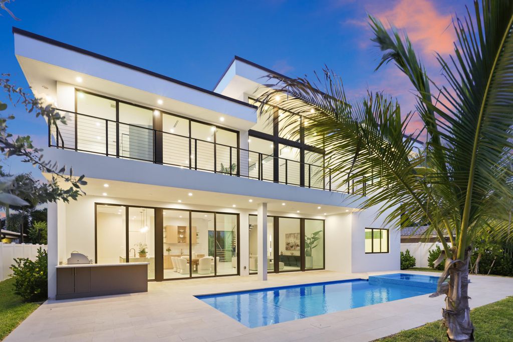 2612 NE 4TH Street, Pompano Beach