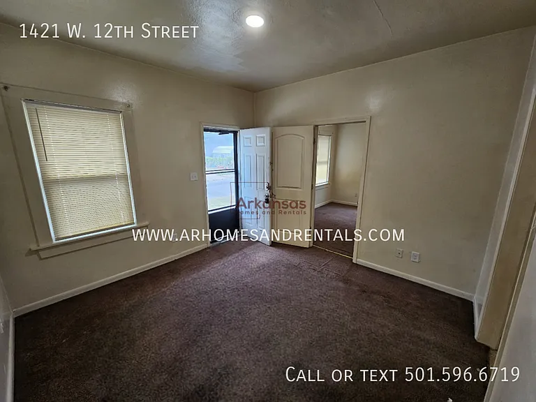 1421 W 12th St — Photo 26