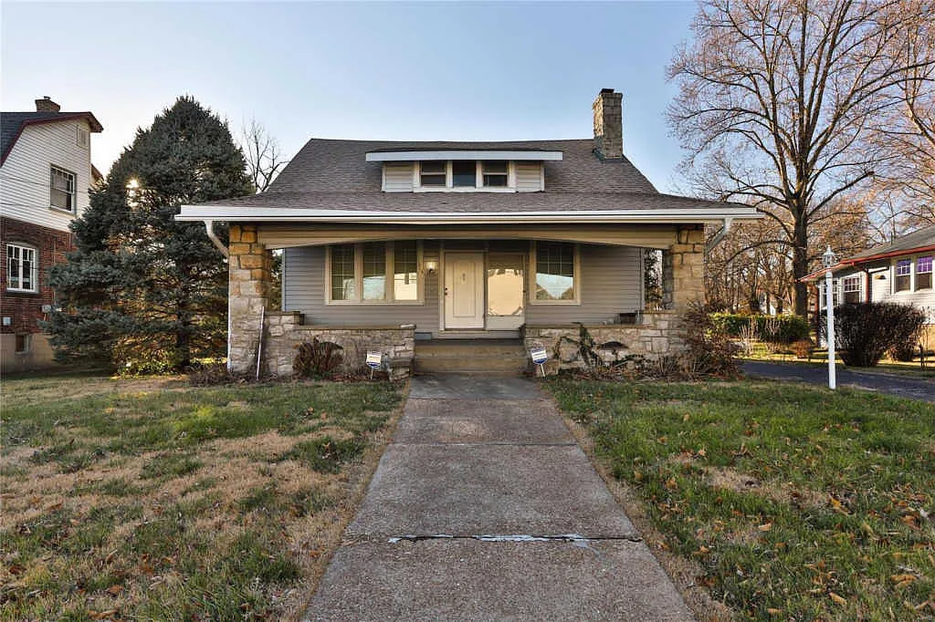 219 Harrison Ave photo 1