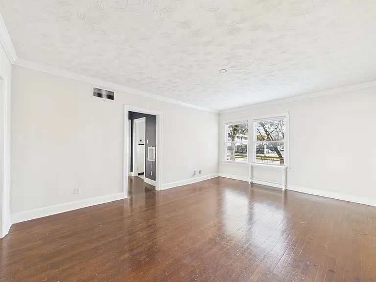 1920 Richmond Ave #9 — Photo 7