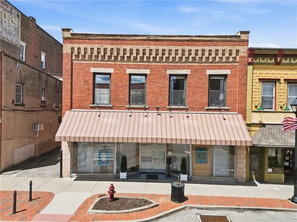 235 S Broad St, Grove City, PA 16127