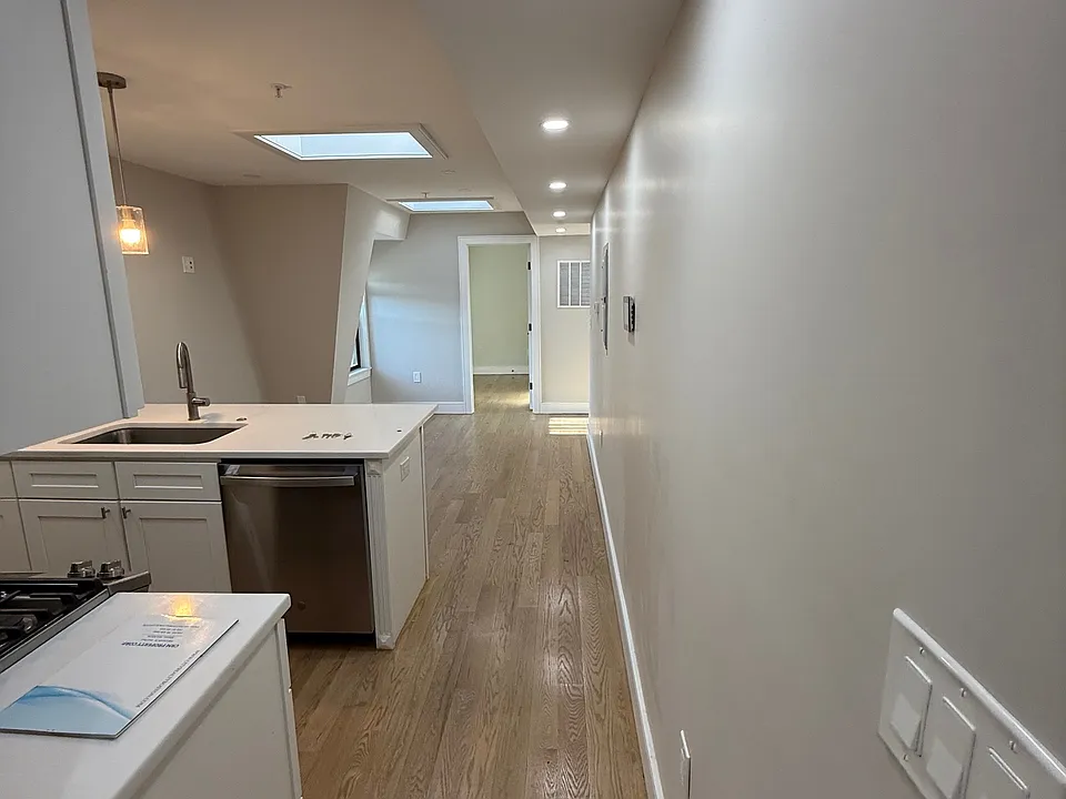 142 Trenton St #3B