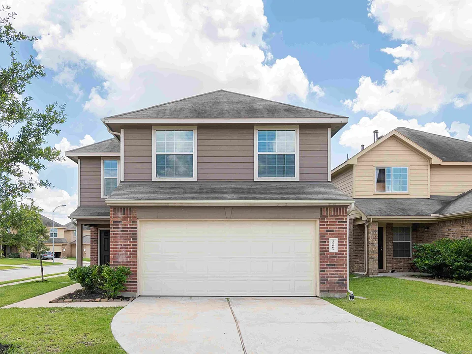 19003 Dove Glen Dr