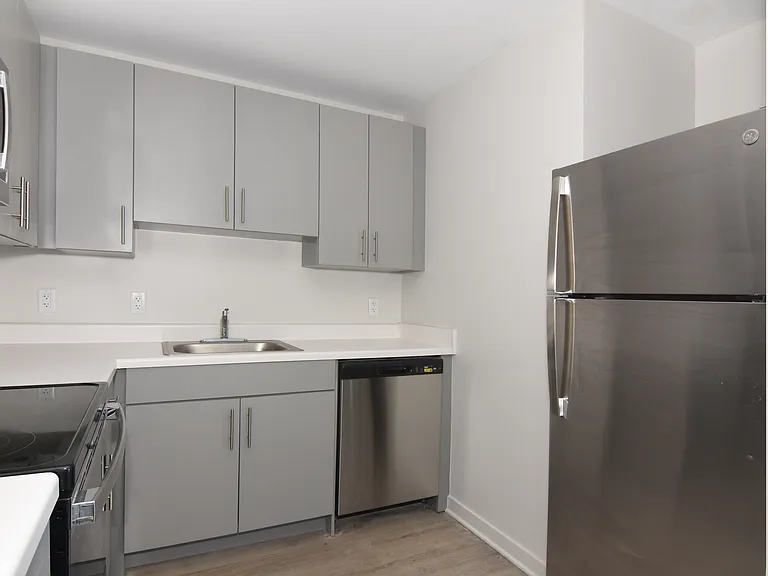56 Prospect St — Photo 32