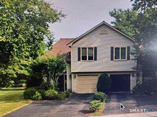 1st image of 18 Apple Hill #18