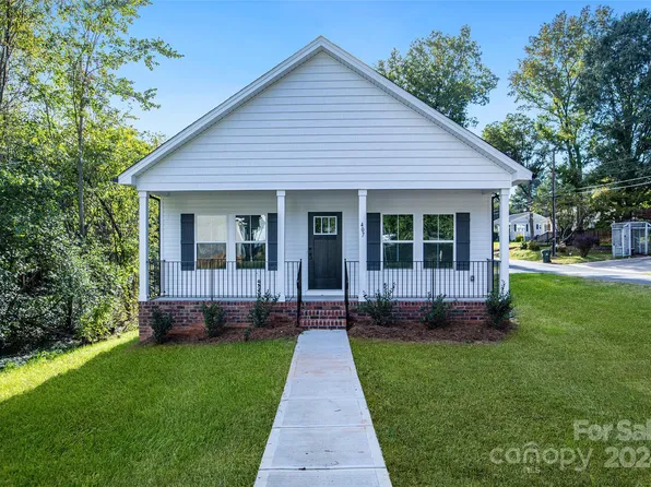 407 8th St, Spencer, NC 28159