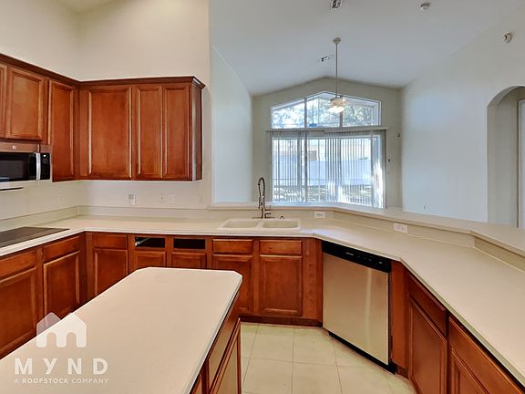 5th image of 10723 Deerberry Dr