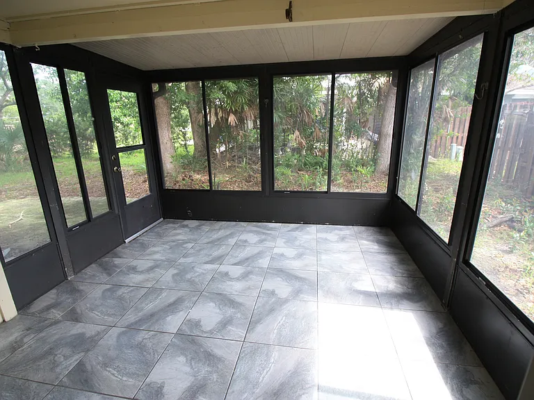 3050 Autumn Ct — Photo 7