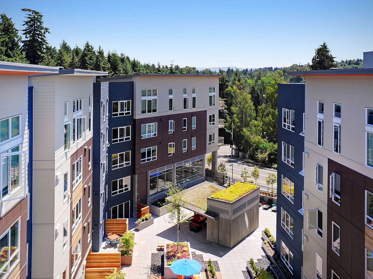 Kirkland Crossing — Photo 1