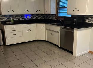 2320 S 58th St, Lincoln, NE 68506