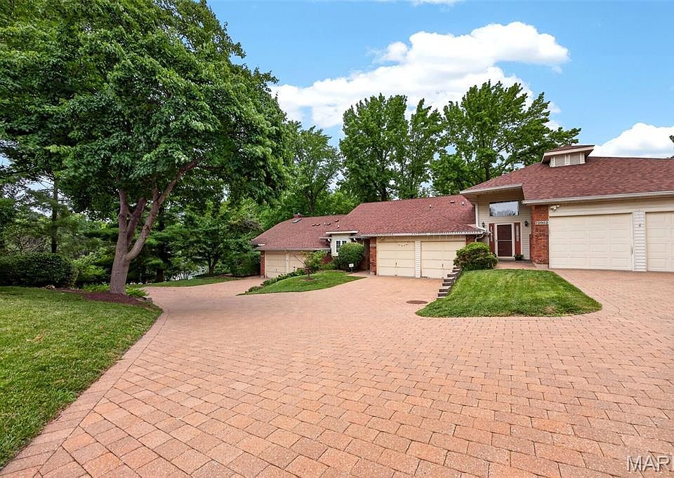 1st image of 12950 Autumn View Dr