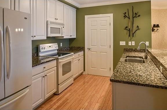 5th image of 6 Woodman Way Unit 319