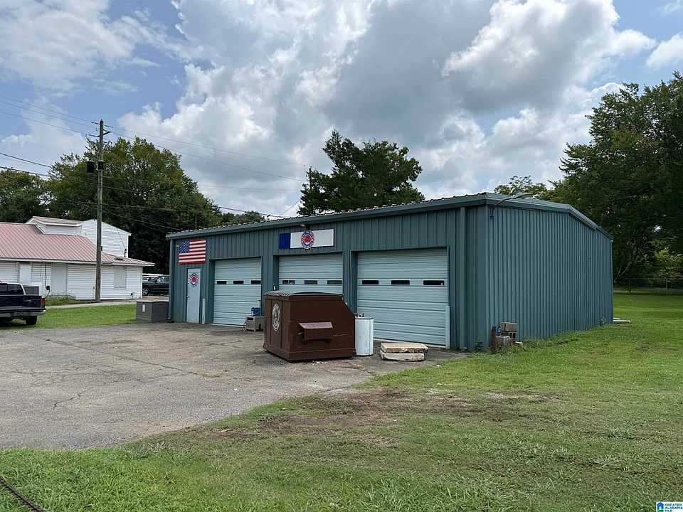 2nd image of 1621 9th St
