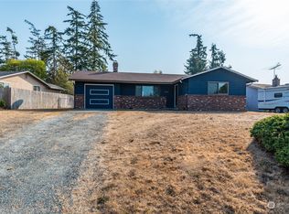 1008 Ridgeway Dr, Oak Harbor, WA 98277