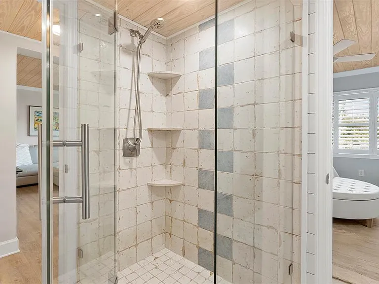 1200 N Shore Dr NE #313 — Photo 16