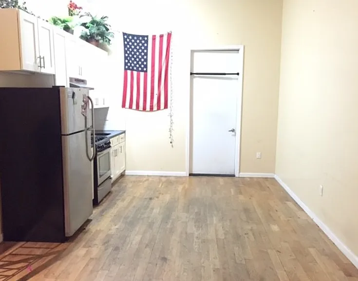 213 Himrod St #1F — Photo 3