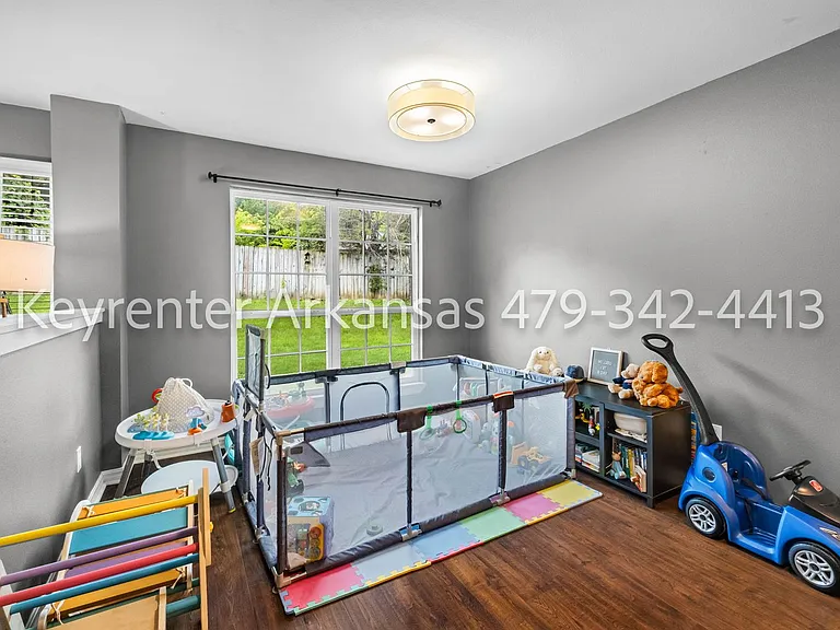 2943 E Setter St — Photo 22