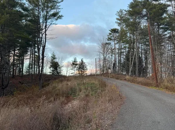 484 China Road, Winslow, ME 04901