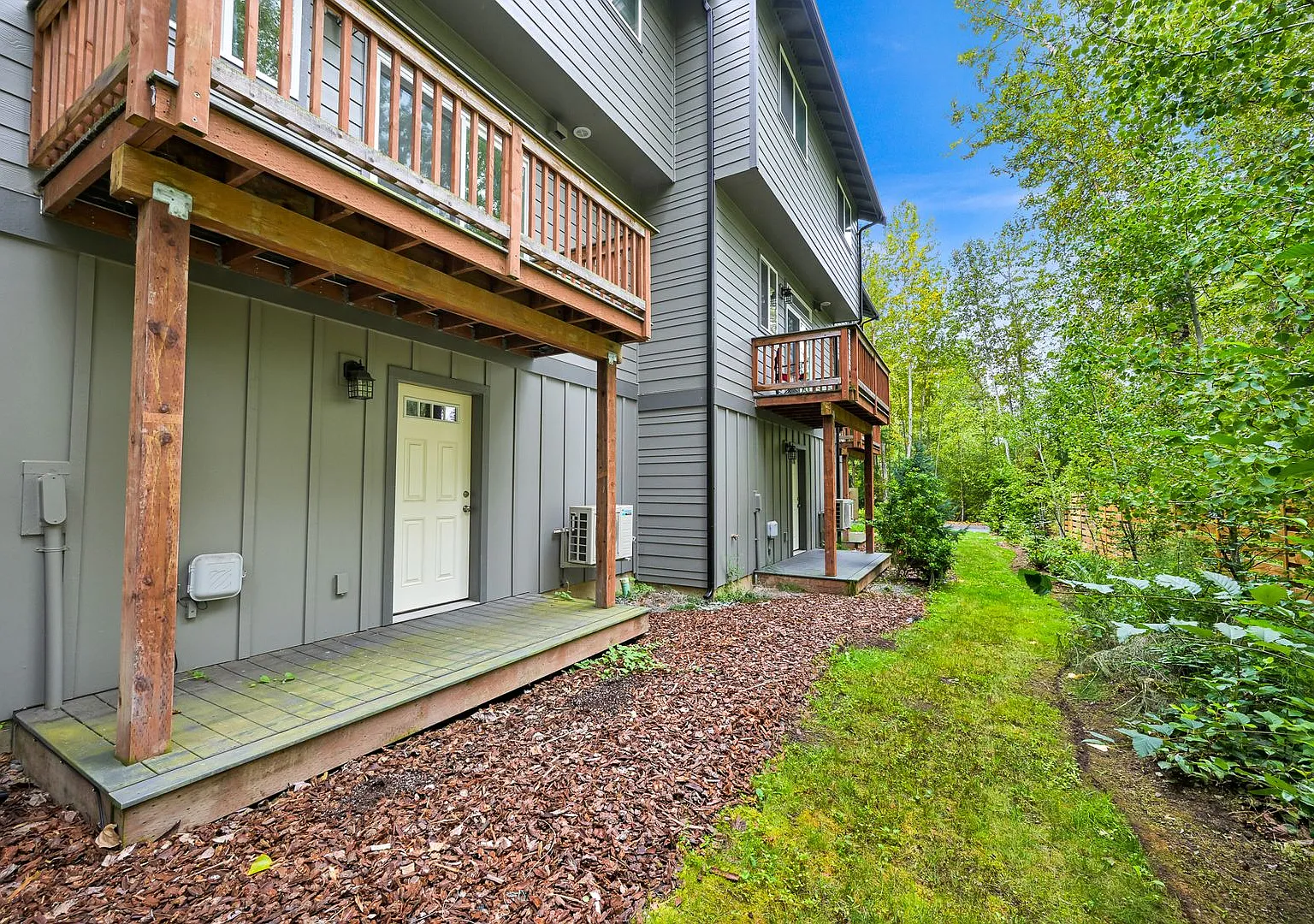 Deemer Road Townhomes- Schedule a Tour Today! — Photo 3