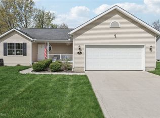 5033 Misty Glen Ln, Ravenna, OH 44266