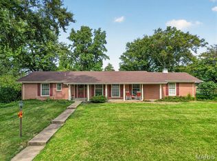 11957 Rocky Dr, Saint Louis, MO 63141