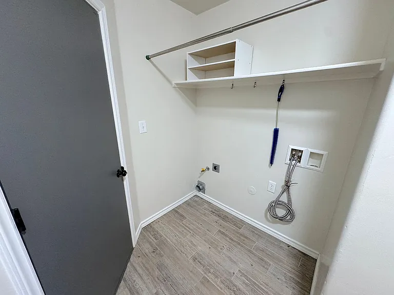 848 Sunset Park Dr — Photo 26