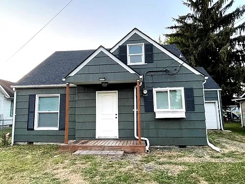 3232 Washington Way Photo 1