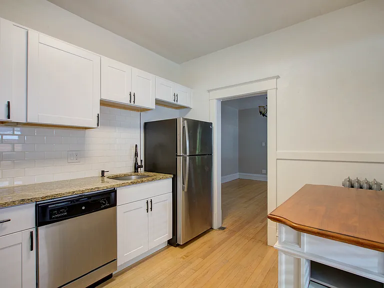1124 N. St. Paul Street — Photo 21