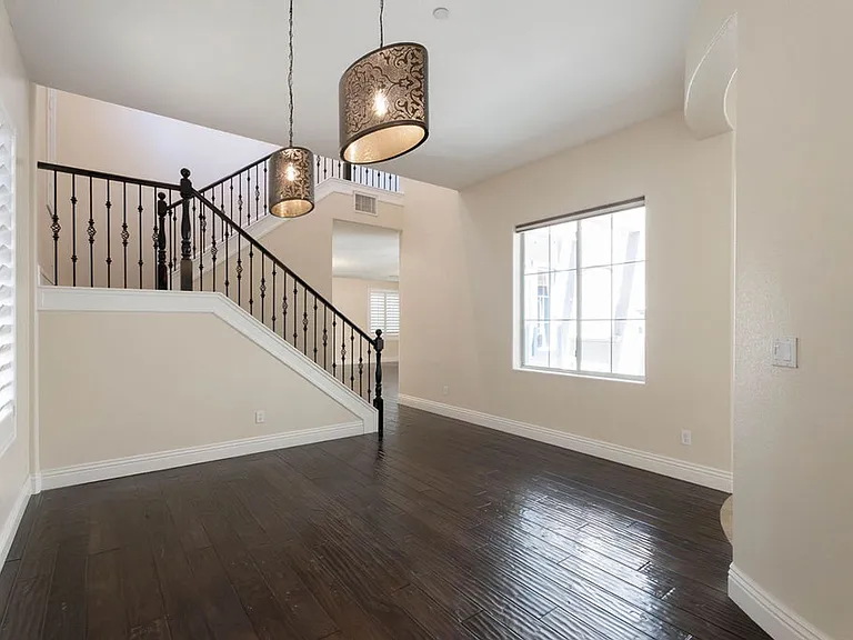 10387 Sweet Laurel St — Photo 4