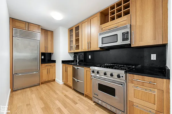 Rented by Brown Harris Stevens | media 9
