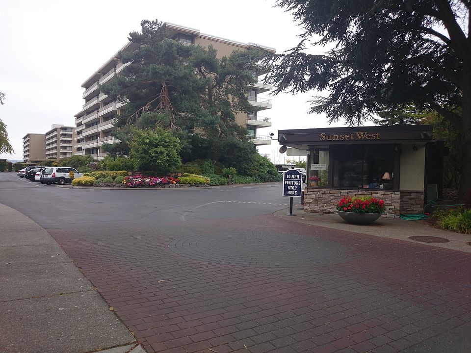 1st image of 6533 Seaview Ave NW APT 708A