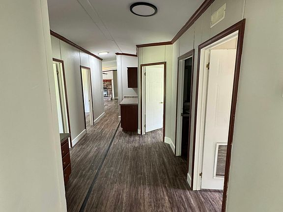 2nd image of 1838 Harris Trail Rd