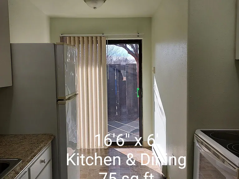 1915 Hoxie Ave #A — Photo 10